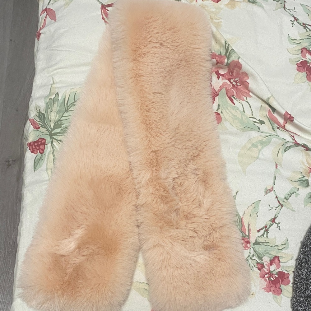 Fox Peach Faux Fur Scarf